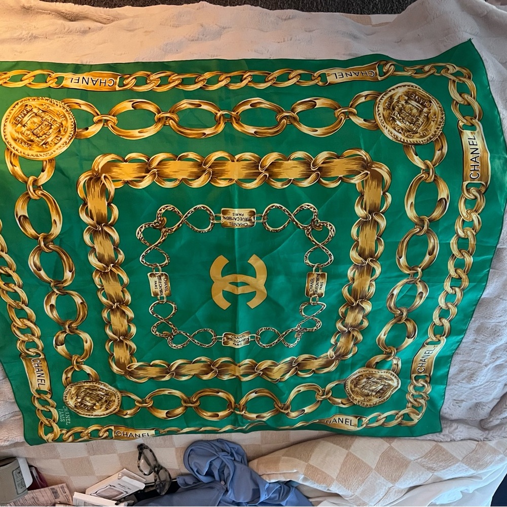 Classic vintage Chanel Gold Chain on Green